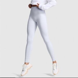 NWT VS PINK Winter Seamless Leggings Sz Small-0337